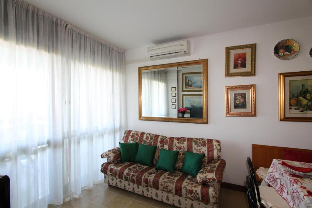 Appartamenti Solarium Бибионе Экстерьер фото