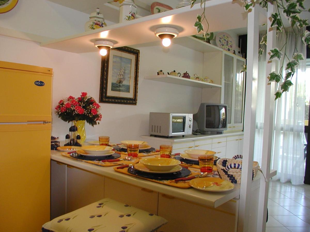Appartamenti Solarium Бибионе Экстерьер фото
