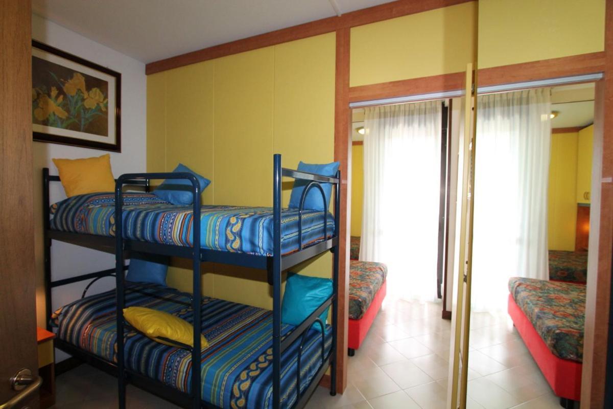 Appartamenti Solarium Бибионе Экстерьер фото